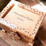 Esküvős ládika szív lakattal/wooden case with heart lock for wedding memories
