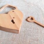 Szív lakat fából szíves kulccsal / wooden heart lock with a heart shape key