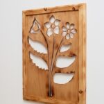 Virágos fali ékszertartó fából/wooden jewel-stand with flowers for wall