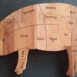 Puzzle vágódeszka fából disznó forma / Puzzle wooden cutting board pig shape
