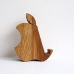 Fa asztali mobiltartó alma/apple tölgy/wooden mobile holder apple oak