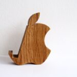 Fa asztali mobiltartó alma/apple tölgy/wooden mobile holder apple oak