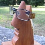 Szemüvegtartó cseresznyefából/glasses holder made of cherry wood