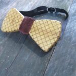 Kockás csokornyakkendő akácfából/checked bow-tie made of wattle