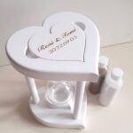 Fehér szív formájú fa homokóra esküvőre homokszertartáshoz / White heart shape wooden hourglass for wedding sand ceremony
