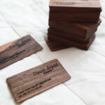 Lézerezett diófa névjegykártya / Laser engraved walnut wooden business card